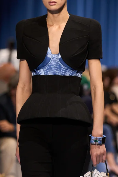 Look 21